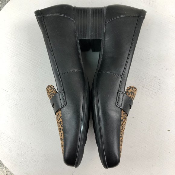 Clarks Collection Women's Size 8M Juliet Coast Black Leopard Brown Penny Loafers - Picture 8 of 13